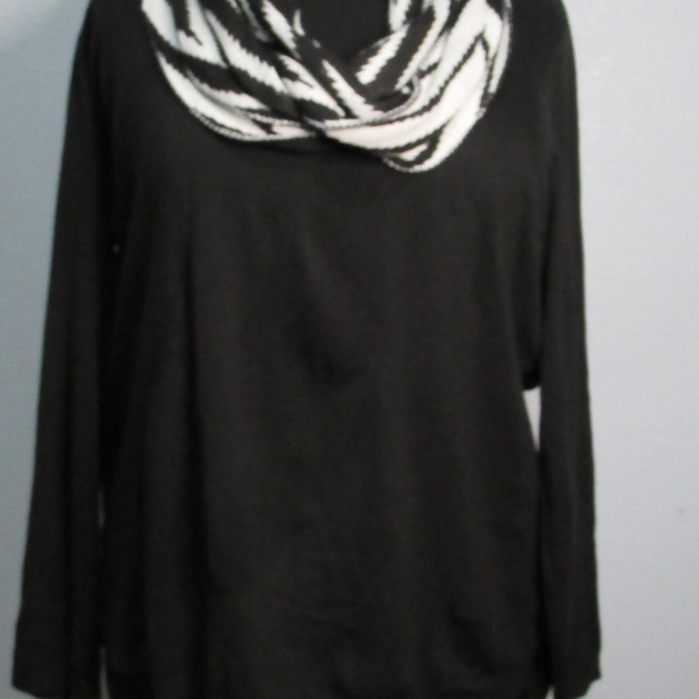 Infinity Scarf Sweater - Picture 3 of 9